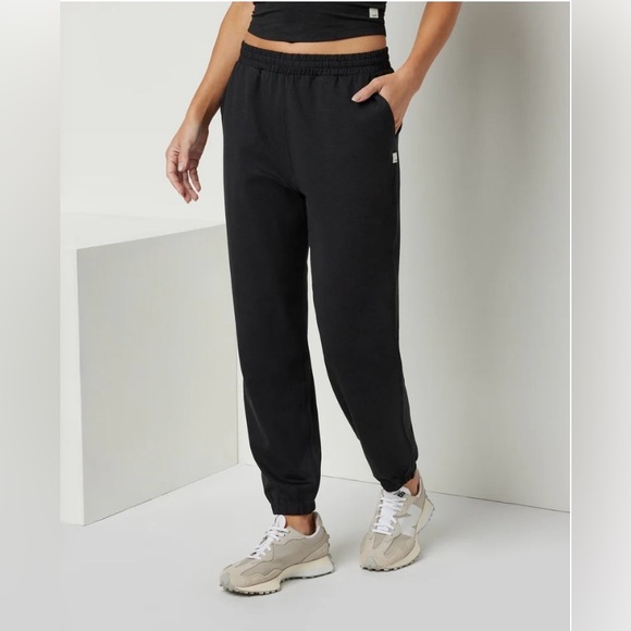 NWOT Vuori Boyfriend Sweatpants size XL